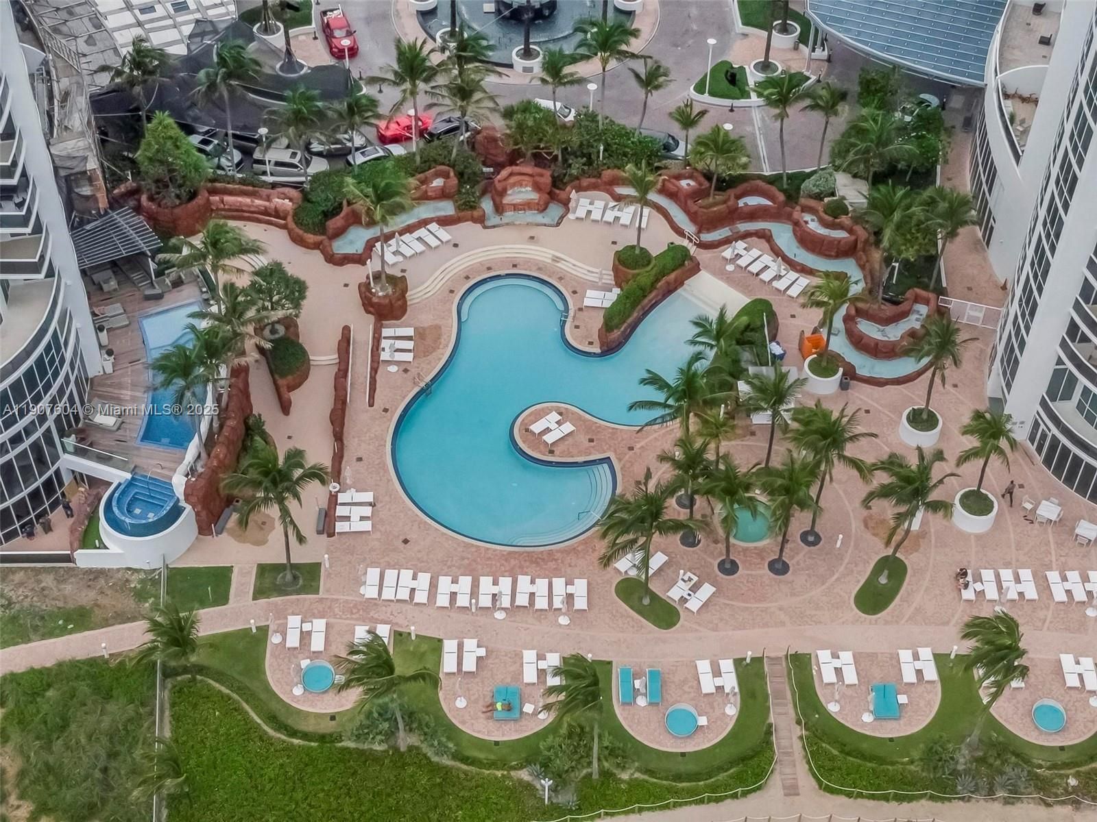 Trump Royale Condos Sunny Isles Beach