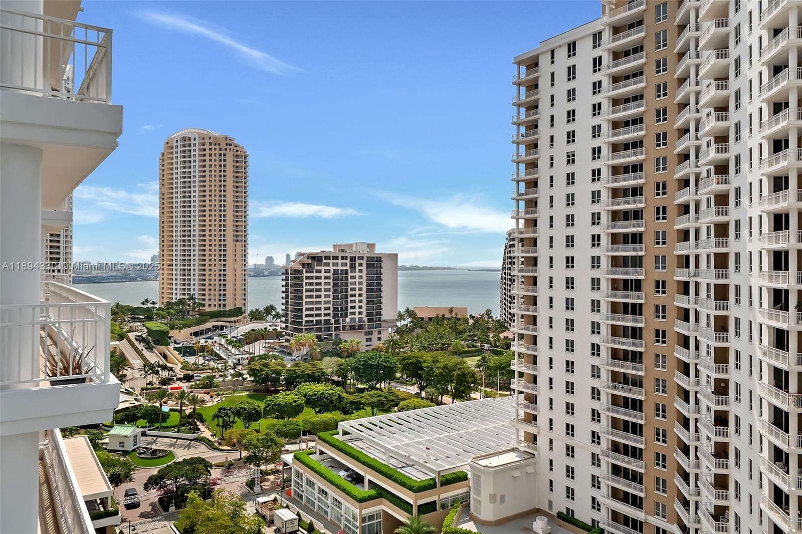 Courts at Brickell Key condos for sale