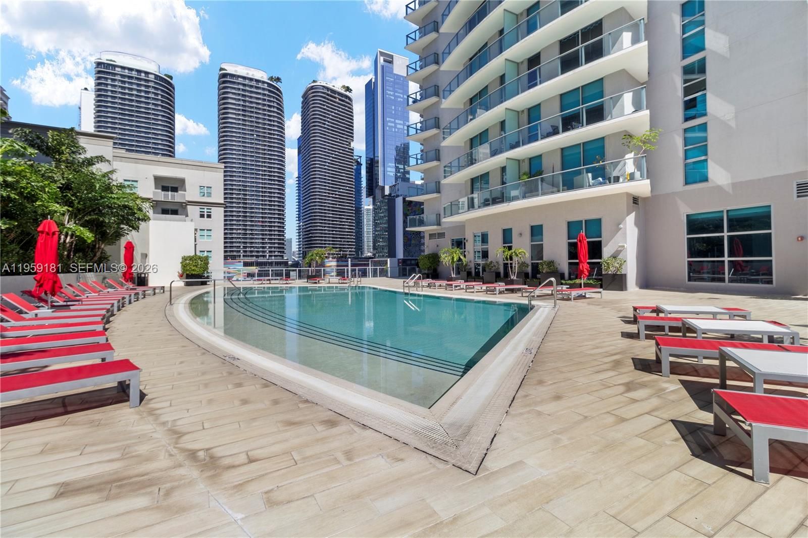 1100 Millecento Condos